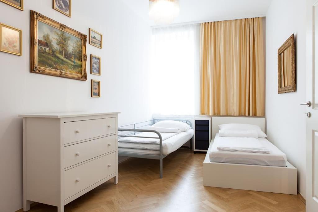 Vienna-Flats Self Check-In Apartment Bagian luar foto