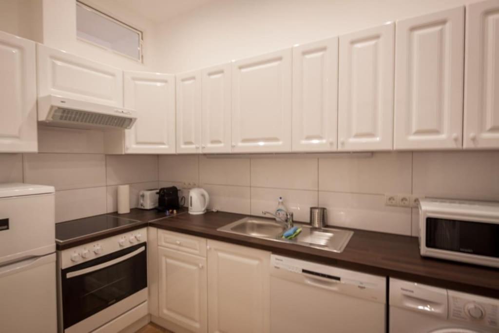 Vienna-Flats Self Check-In Apartment Bagian luar foto