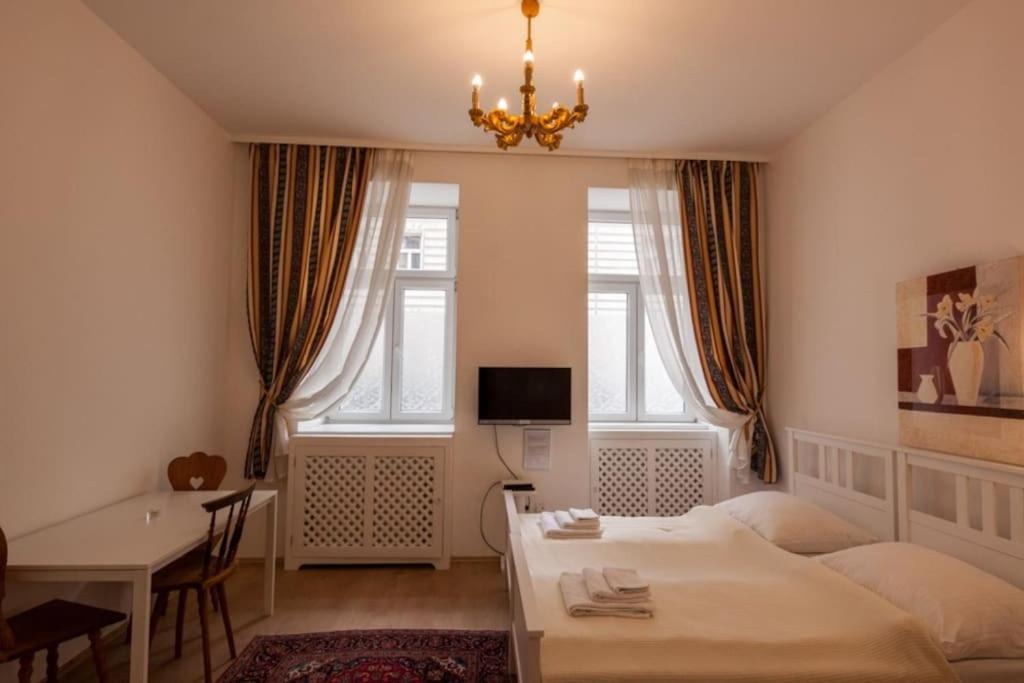 Vienna-Flats Self Check-In Apartment Bagian luar foto