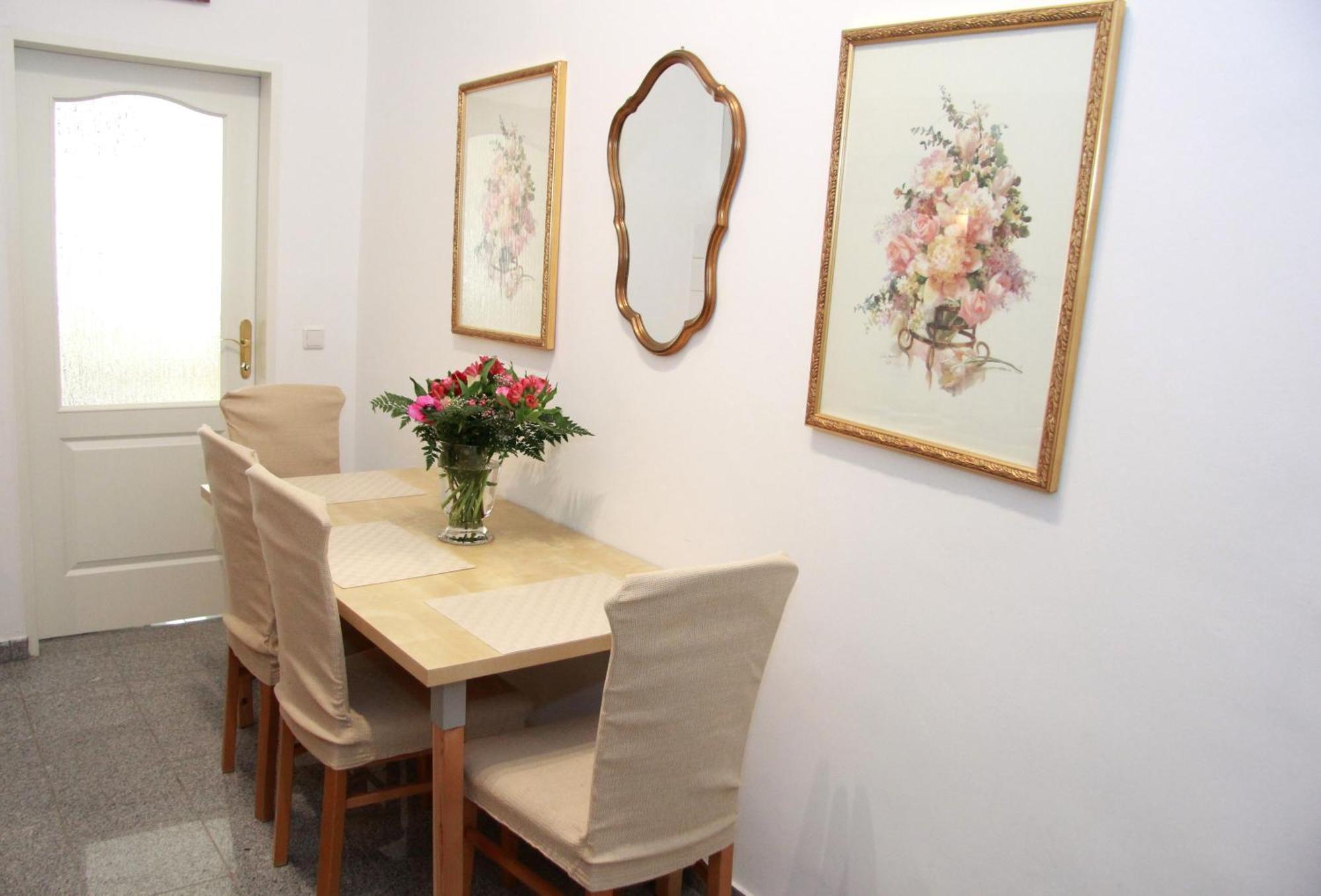 Vienna-Flats Self Check-In Apartment Bagian luar foto